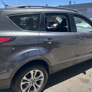 2018 FORD ESCAPE SE — фото 9