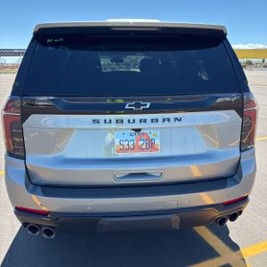 CHEVROLET SUBURBAN Z71 - 7