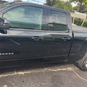 2019 Chevrolet SILVERADO 1500 LD LT — фото 4