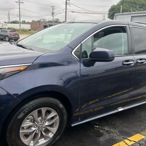 2024 Toyota SIENNA XLE 8-PASSENGER 照片 2