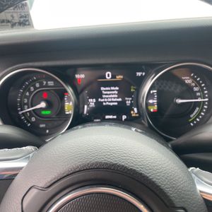 2023 JEEP WRANGLER 4XE SAHARA — миниатюра 40