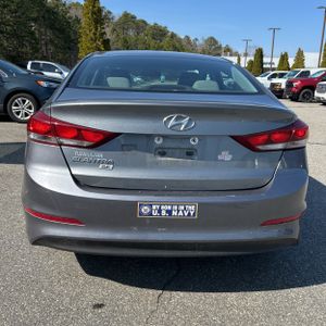 HYUNDAI ELANTRA SE - 7