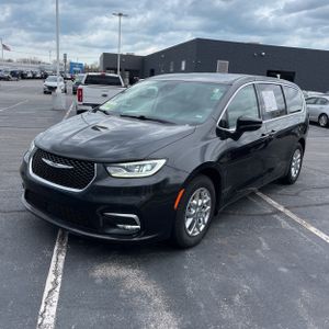 CHRYSLER PACIFICA TOURING L - 1