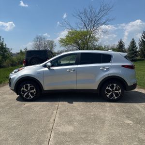 KIA SPORTAGE LX - 3