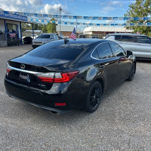 صورة 8 لـ 2018 Lexus ES 350 BASE