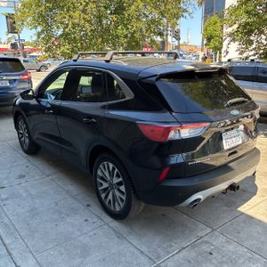 FORD ESCAPE TITANIUM - 3
