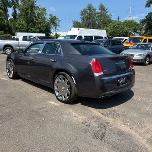 صورة 5 لـ 2015 Chrysler 300 LIMITED