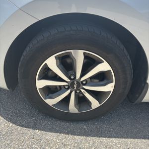 صورة مصغرة 17 لـ 2022 KIA RIO S
