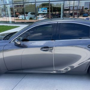 صورة 4 لـ 2024 Lexus IS 300 BASE