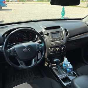 صورة مصغرة 36 لـ 2015 KIA SORENTO LX