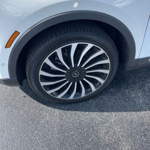 2023 Lincoln NAUTILUS BLACK LABEL thumbnail 17