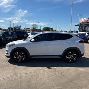 HYUNDAI TUCSON SPORT - 3