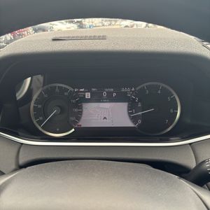 2021 LAND Rover RANGE ROVER EVOQUE S — миниатюра 38
