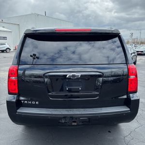 CHEVROLET TAHOE LS - 7