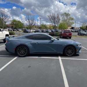 FORD MUSTANG GT PREMIUM - 10