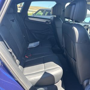 2025 Porsche MACAN — миниатюра 34