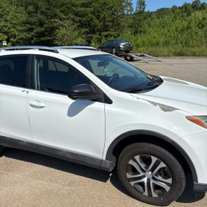 صورة مصغرة 13 لـ 2016 Toyota RAV4 LE