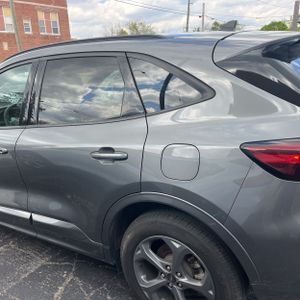 FORD ESCAPE ST-LINE - 4