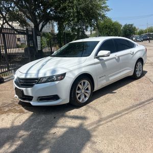 2019 Chevrolet IMPALA LT photo 1