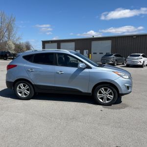 HYUNDAI TUCSON GLS - 10