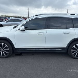 MERCEDES-BENZ GLB - 4