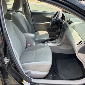 2011 Toyota COROLLA LE — миниатюра 33