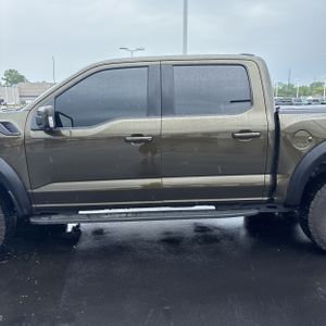 FORD F-150 RAPTOR - 4