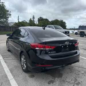 HYUNDAI ELANTRA SEL - 5