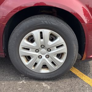 2017 Dodge GRAND CARAVAN SE — миниатюра 20
