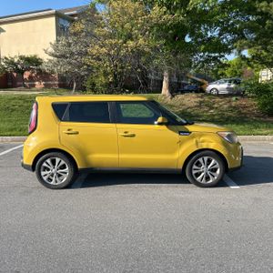 KIA SOUL + - 10