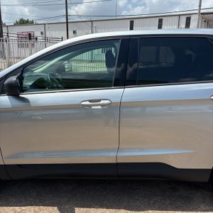 صورة 4 لـ 2020 FORD EDGE SE