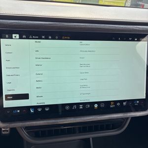 صورة مصغرة 59 لـ 2022 Rivian R1S LAUNCH EDITION