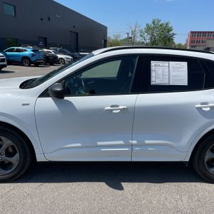 FORD ESCAPE ST-LINE - 4