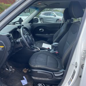 2016 KIA SOUL + 缩略图 31