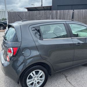 2016 Chevrolet SONIC LT AUTO 照片 9