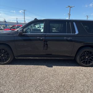 CHEVROLET SUBURBAN HIGH COUNTRY - 4