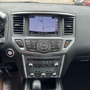 2017 Nissan PATHFINDER SL 照片 38