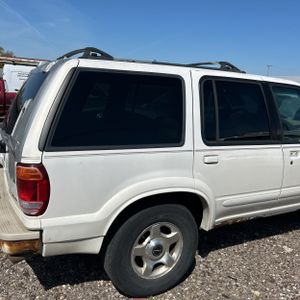 FORD EXPLORER LIMITED - 6