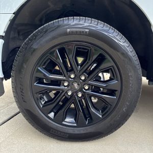 صورة مصغرة 17 لـ 2025 FORD F-150 XLT