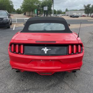 FORD MUSTANG V6 - 7
