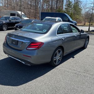 MERCEDES-BENZ E-CLASS - 8