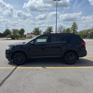 FORD EXPLORER XLT - 3