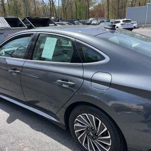 HYUNDAI SONATA HYBRID SEL - 6