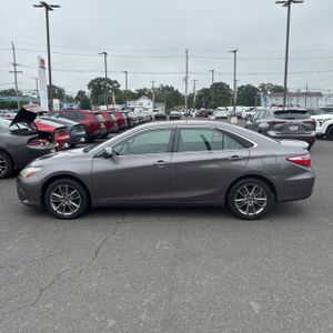 صورة 3 لـ 2017 Toyota CAMRY SE