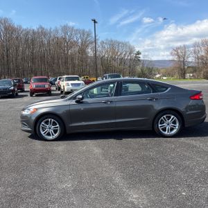 FORD FUSION SE - 3