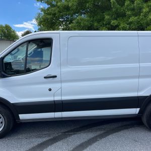 FORD TRANSIT 150 - 4