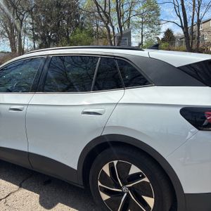 VOLKSWAGEN ID.4 PRO - 6