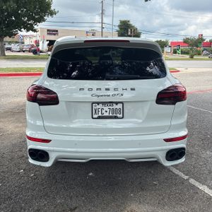 PORSCHE CAYENNE GTS - 7