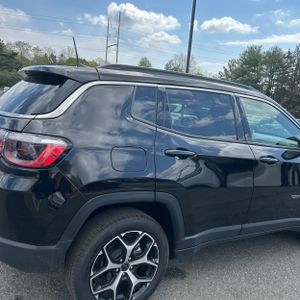 JEEP COMPASS LIMITED 4X4 - 9