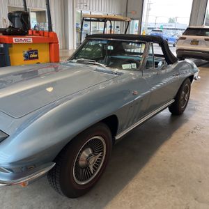 1966 Chevrolet CORVETTE STINGRAY — фото 2